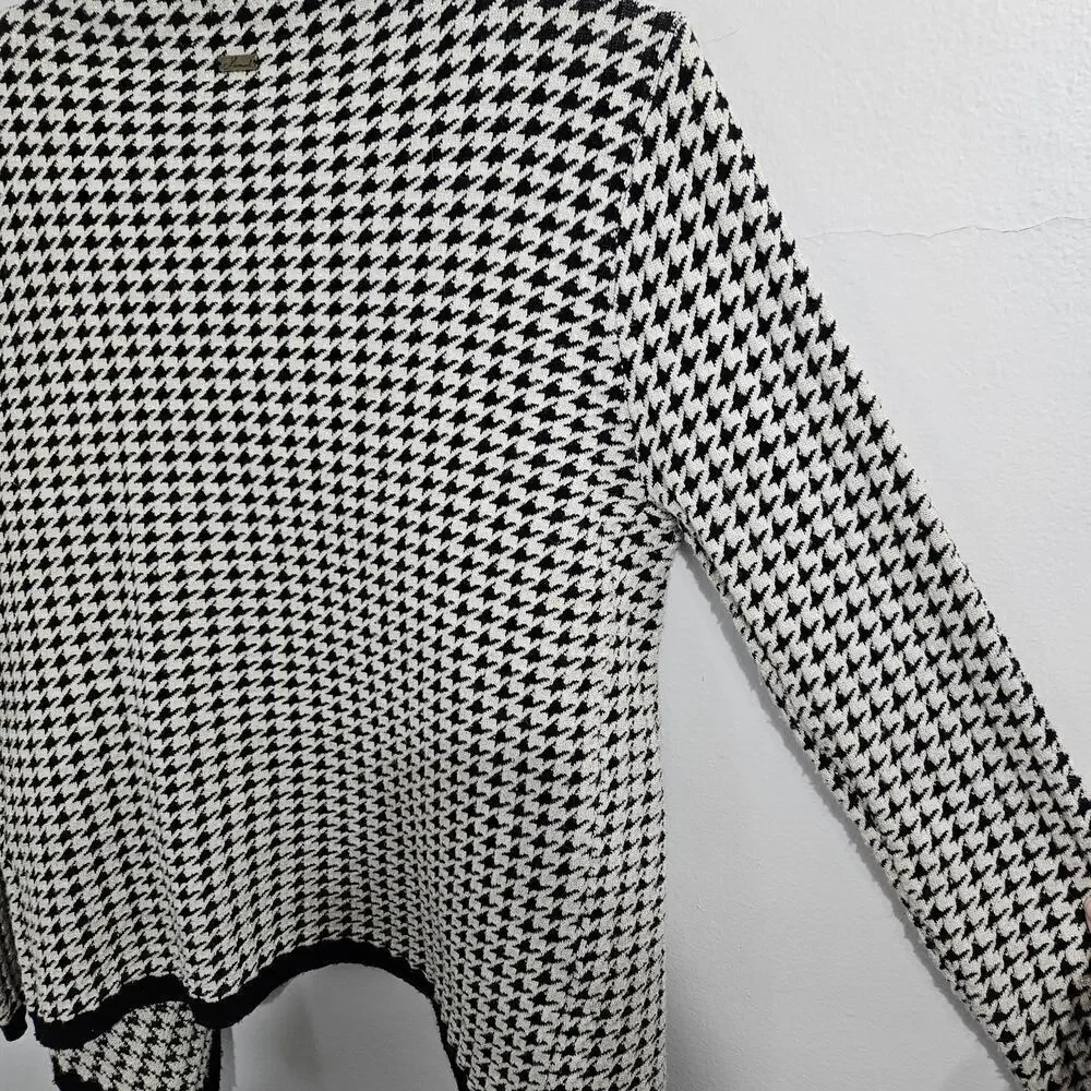Houndstooth Open Front Long Sleeve Cardigan. Size Small. - Picture 4 of 6
